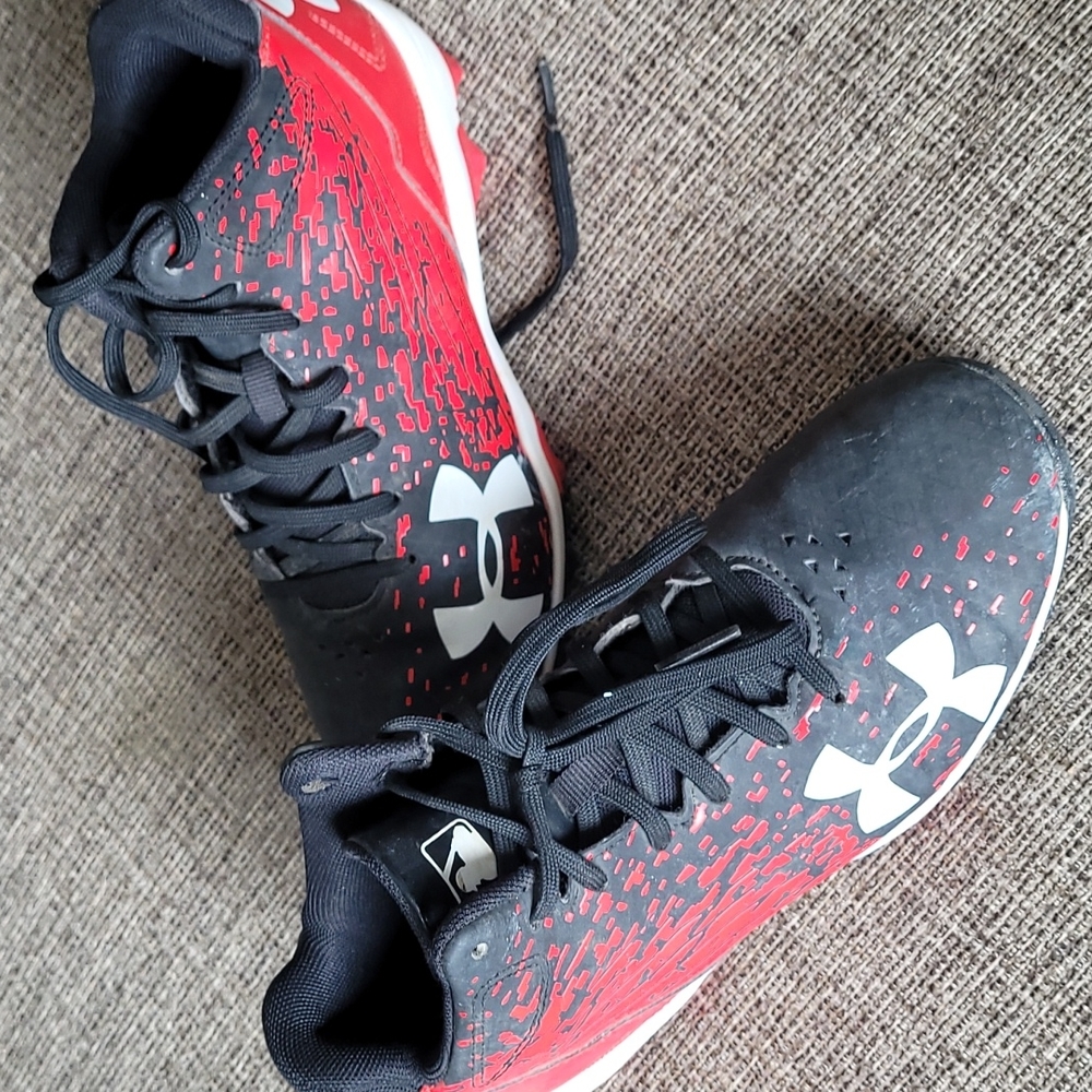 Under armour football cleats